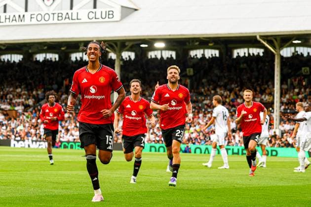 Fulham v Manchester United, ManU Premier League 24 08 2025. Goal 0-1 Leny Yoro (15) of Manchester United scores a goal and celebrates during the Premier League match between Fulham and Manchester United at Craven Cottage, London, England on 24 August 2025. Editorial use only DataCo restrictions apply See www.football-dataco.com , Copyright: xNigelxKeenex PSI-22666-0048