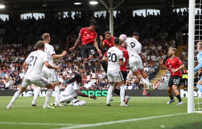 Fulham v Man Utd 24 August 2025, London - Premier League Football - Fulham v Manchester United, ManU - Leny Yoro of Manchester United scores the opening goal - Photo: Charlotte Wilson Offside. London UK Copyright: xCharlottexWilsonx xOffsidexOffside