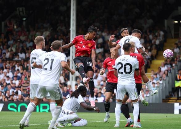 24th August 2025; Craven Cottage, Fulham, London, England; Premier League Football, Fulham versus Manchester United, ManU Leny Yoro of Manchester United heads the ball from a corner to score his sides 1st in the 58th to make it 1-0  JohnxPatrickxFletcher