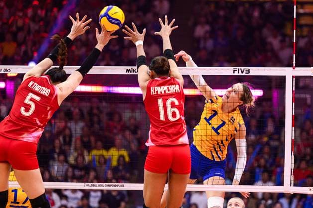 250824 Alexandra Lazic of Sweden during the women s volleyball World Championship, WM, Weltmeisterschaft match between Thailand and Sweden on August 24, 2025 in Bangkok. Photo: Kaikungwon Duanjumroon BILDBYRAN kod XY XY0072 volleyboll volleyball dam vm thailand sverige bbeng Copyright: KaikungwonxDuanjumroon BB250824ZF015