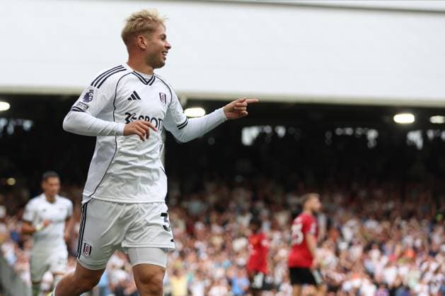 Fulham v Manchester United, ManU - Premier League Emile Smith Rowe of Fulham celebrates equalizing goal during the Premier League match between Fulham and Manchester United at Craven Cottage on August 24, 2025 in London, England. London Craven Cottage England United Kingdom Copyright: xNigelxFrench Sportsphoto APLx 14133639