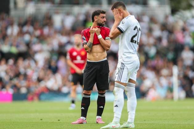 Fulham FC v Manchester United, ManU FC, English Premier League Manchester United midfielder Bruno Fernandes (8) reacts during the Fulham FC v Manchester United FC English Premier League match at Craven Cottage, London, United Kingdom on 24 August 2025 Credit: Megan Ewens Every Second Media Editorial use only. All images are copyright Every Second Media Limited. No images may be reproduced without prior permission. All rights reserved. Premier League and Football League images are subject to licensing agreements with Football DataCo Limited. see https: www.football-dataco.com Copyright: xIMAGO EveryxSecondxMediax ESM-1562-0058 MeganxEwensx xEveryxSecondxMediax