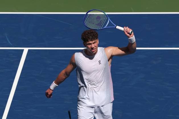 Ben Shelton (USA), von oben, US Open Championships 2023, USTA Billie Jean King National Tennis Center, Flushing Meadows, New York, USA . Copyright: xJuergenxHasenkopfx
