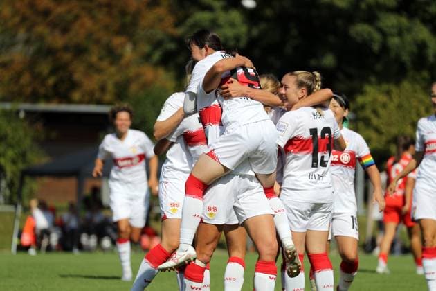 24.08.25 Frauen VfB Stuttgart - FC Bayern München II Deutschland, Stuttgart, 24.08.2025, Fussball, Frauen, 2. Bundesliga, VfB Stuttgart - FC Bayern München II (3:0): Haruka Osawa (VfB Stuttgart); Jubel Tor.