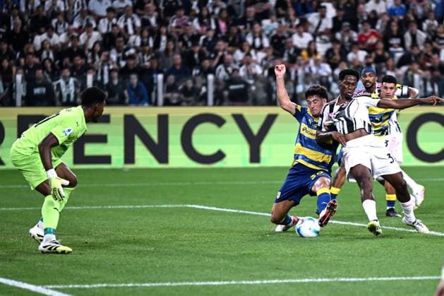 Db Torino 24 08 2025 - campionato di calcio serie A Juventus-Parma foto Daniele Buffa Image nella foto: gol Jonathan David 