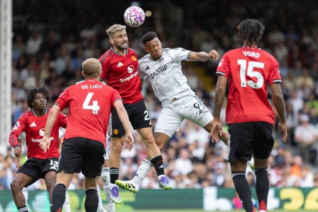 Luke Shaw of Manchester United, ManU and Rodrigo Muniz of Fulham challenge for the air ball during the Premier League match between Fulham and Manchester United at Craven Cottage on August 24, 2025 in London, England. (Photo by Pedro Soares SPP) Copyright: xPedroxSoaresx xSPPx Sportspressphoto_SPR15803