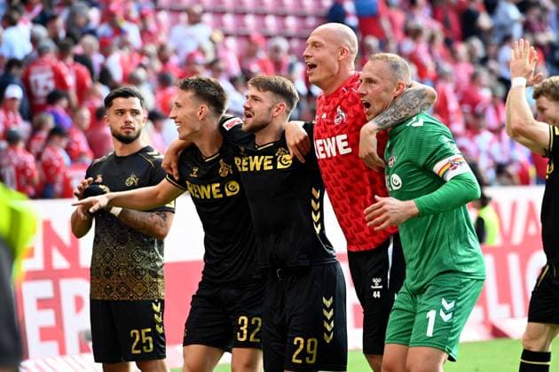 1. FC Koeln , Schlussjubel, Jubel, jubeln, Freude, cheers, 1.FSV Mainz 05 (MZ) - 1. FC Koeln (K) 0-1 Fussball 1. Bundesliga Saison 2025 2026, 1.Spieltag, Spieltag1, matchday1, am 24.08.2025, MEWA Arena Mainz. DFL regulations prohibit any use of photographs as image sequences and or quasi-video Â *** 1 FC Koeln , Schlussjubel, Jubel, jubeln, Freude, cheers, 1 FSV Mainz 05 MZ 1 FC Koeln K 0 1 Fussball 1 Bundesliga Saison 2025 2026, 1 Spieltag, Spieltag1, matchday1, am 24 08 2025, MEWA Arena Mainz DFL regulations prohibit any use of photographs as image sequences and or quasi video Â