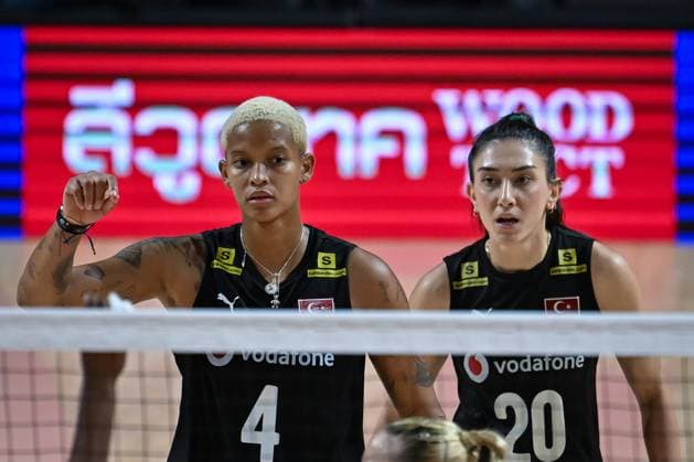 Turkiye v Bulgaria - FIVB Women s Volleyball World Championship, WM, Weltmeisterschaft NAKHON RATCHASIMA, THAILAND - AUGUST 25: Melissa Teresa Vargas (4) of Turkiye during the FIVB Women s Volleyball World Championship match between Turkiye and Bulgaria at Korat Chatchai Hall in Nakhon Ratchasima, Thailand on August 25, 2025. Mustafa Hatipoglu Anadolu Nakhon Ratchasima Thailand. Editorial use only. Please get in touch for any other usage.  Copyright: x2025xAnadoluxMustafaxHatipoglux
