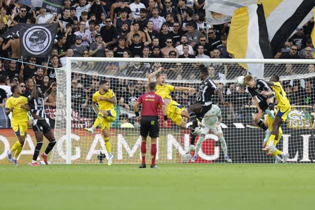 Udinese s Thomas Kristensen scores a goal during the Italian Serie A Enilive soccer championship football match between Udinese and Hellas Verona at Bluenergy Stadium on August 25th, 2025, Udine, Italy  Copyright: xMattiaxRadoni IPAxSportx xipa-agency.netx xx IPA_63220232 IPA_Agency_IPA63220232