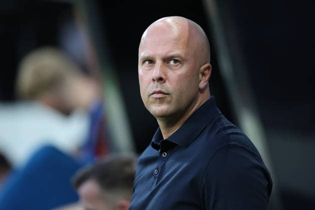 Newcastle United v Liverpool FC 25 August 2025 Newcastle-upon-Tyne - Premier League Football - Newcastle United v Liverpool FC - Liverpool manager Arne Slot - (Photo by Dan Chesterton) Newcastle-upon-Tyne UK Copyright: xDanxChestertonxOffside