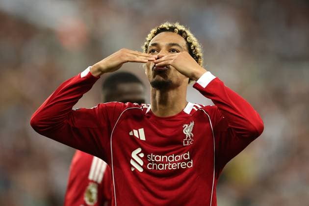 Newcastle United v Liverpool FC 25 August 2025 Newcastle-upon-Tyne - Premier League Football - Newcastle United v Liverpool FC - Hugo Ekitike of Liverpool celebrates after scoring the second goal for his team - (Photo by Dan Chesterton) Newcastle-upon-Tyne UK Copyright: xDanxChestertonxOffside