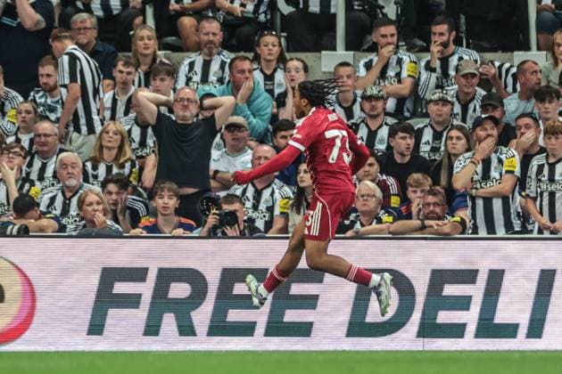 Premier League Newcastle United v Liverpool Rio Ngumoha of Liverpool celebrates his goal to make it 2-3 at just 16 years old during the Premier League match Newcastle United vs Liverpool at St. James s Park, Newcastle, United Kingdom, 25th August 2025 (Photo by Mark Cosgrove News Images) Newcastle St. James s Park Tyne and Wear United Kingdom Copyright: xMarkxCosgrove NewsxImagesx