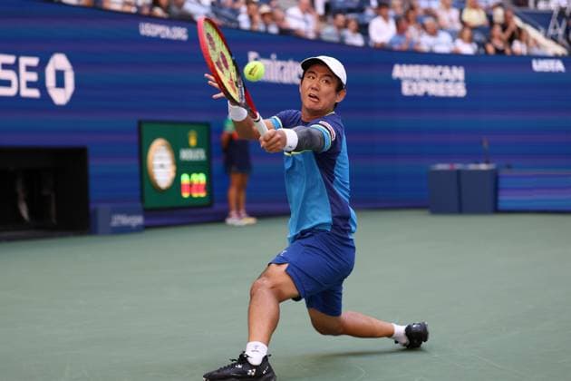 TENIS US OPEN 2025 25082025 N Z YOSHIHITO NISHIOKA JAPONIA W TRAKCIE MECZU PIERWSZEJ RUNDY TURNIEJU WIELKIEGO SZLEMA US OPEN 2025 MARCIN CHOLEWINSKI NEWSPIX.PL TENNIS US OPEN 2025 25082025 YOSHIHITO NISHIOKA OF JAPAN DURING THE MATCH IN THE FIRST ROUND NEWSPIX.PL --- newspix.pl 