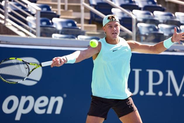 2025-08-26 2025 US Open NEW YORK, UNITED STATES - AUGUST 26: Holger Rune of Denmark during Day 2 of the 2025 US Open at USTA Billie Jean King National Tennis Center on August 26, 2025 in New York, United States. (Photo by Erik van Leeuwen BSR Agency) New York United States Content not available for redistribution in The Netherlands directly or indirectly through any third parties. Copyright: xBSRxAgencyx