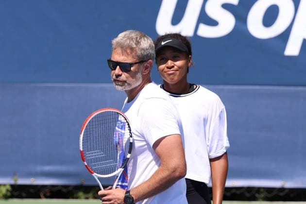 TENIS US OPEN 2025 25082025 N Z NAOMI OSAKA JAPONIA I JEJ TRENER TOMASZ WIKTOROWSKI W TRAKCIE TRENINGU NA TURNIEJU WIELKIEGO SZLEMA US OPEN 2025 MARCIN CHOLEWINSKI NEWSPIX.PL TENNIS US OPEN 2025 25082025 NAOMI OSAKA OF JAPAN AND HER COACH TOMASZ WIKTOROWSKI OF POLAND DURING THE PRACTISE SESSION NEWSPIX.PL --- newspix.pl POLAND OUT! 
