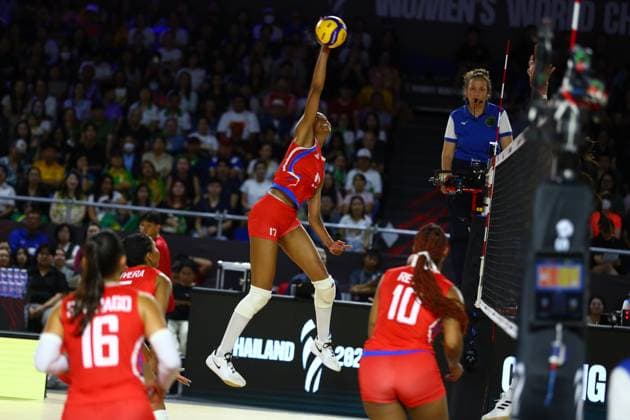 (250826) -- CHIANG MAI, Aug. 26, 2025 -- Decelise Annalee Champion (top) of Puerto Rico spikes the ball during the Preliminary Phase Pool C match between Brazil and Puerto Rico at the Volleyball Women s World Championship, WM, Weltmeisterschaft in Chiang Mai, Thailand, Aug. 26, 2025. ) (SP)THAILAND-CHIANG MAI-VOLLEYBALL-WOMEN S WORLD CHAMPIONSHIP-BRAZIL VS PUERTO RICO SunxWeitong 