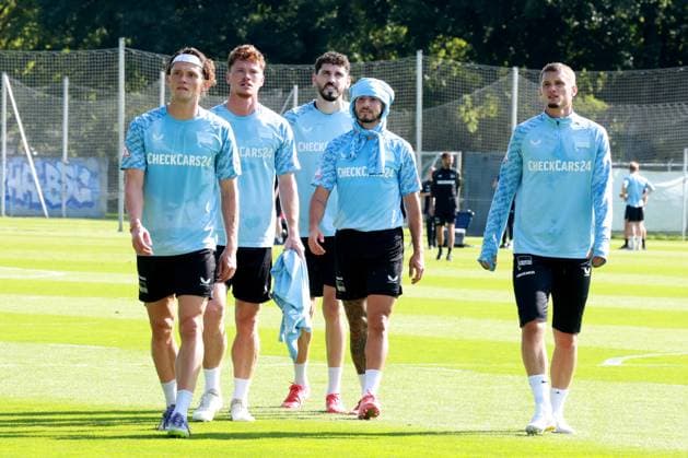 DEU, DFL, 2. FBL Hertha BSC, Training, 26.08.2025, Sportforum, Berlin, DEU, DFL, 2. FBL Hertha BSC, Training, im Bild Fabian Reese (Hertha BSC Berlin 11), Sebastian Groenning (Hertha BSC Berlin 17), Agust’n Rogel (Hertha BSC Berlin 3), Kevin Sessa (Hertha BSC Berlin 8), Michael Cuisance (Hertha BSC Berlin 10) DFL - regulations prohibit any use of Photographs as image sequences and or quasi-video