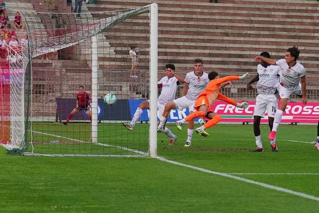 Cagliari s Paul Mendy scores goal 1-2 during the Primavera Italian Super Cup final 2025 soccer match between Inter and Cagliari at Arena Civica in Milan , North Italy , Tuesday , August 26 , 2025. - Soccer  Copyright: xSpada LaPressex