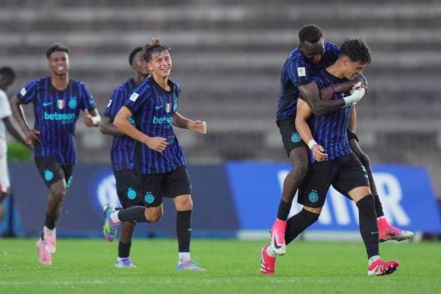 Inter Milan™s Matteo Lavelli celebrates after scoring 2-2 during the Primavera Italian Super Cup final 2025 soccer match between Inter and Cagliari at Arena Civica in Milan , North Italy , Tuesday , August 26 , 2025. - Soccer  Copyright: xSpada LaPressex