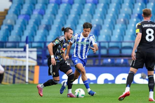 Sheffield Wednesday FC v Leeds United FC, Carabao Cup, 2nd Round Leeds United midfielder Jack Harrison (20) during the Sheffield Wednesday FC v Leeds United FC Carabao Cup, 2nd Round match at Hillsborough Stadium, Sheffield, England, United Kingdom on 26 August 2025 Credit: Phil Duncan Every Second Media Editorial use only. All images are copyright Every Second Media Limited. No images may be reproduced without prior permission. All rights reserved. Premier League and Football League images are subject to licensing agreements with Football DataCo Limited. see https: www.football-dataco.com Copyright: xIMAGO EveryxSecondxMediax ESM-1563-0005 PhilxDuncanx xEveryxSecondxMediax