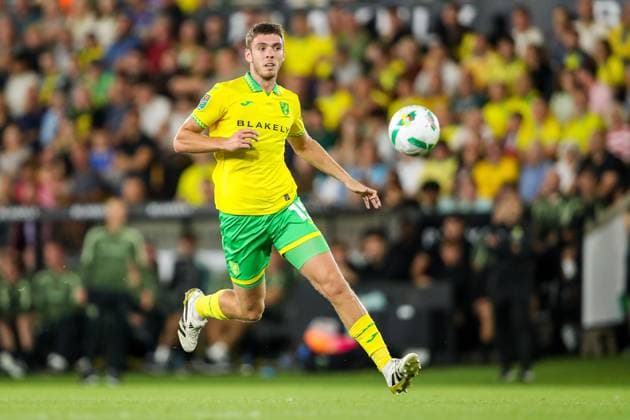 Carabao Cup Norwich City v Southampton Ruairi Mcconville of Norwich City runs with the ball during the Carabao Cup match Norwich City vs Southampton at Carrow Road, Norwich, United Kingdom, 26th August 2025 (Photo by Izzy Poles News Images) Norwich Carrow Road Norfolk United Kingdom Copyright: xIzzyxPoles NewsxImagesx