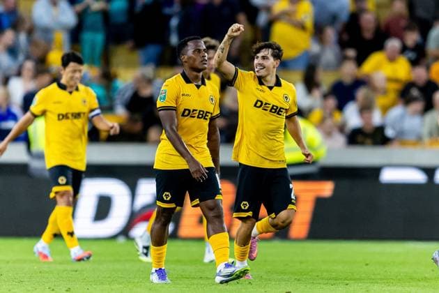 Wolverhampton Wanderers v West Ham United EFL Cup 26 08 2025. GOAL scores 1-0 Wolverhampton Wanderers defender Rodrigo Gomes (21) follows up PENALTY and scores and celebrates during the EFL Cup match between Wolverhampton Wanderers and West Ham United at Molineux, Wolverhampton, England on 26 August 2025. Wolverhampton Molineux West Midlands England Editorial use only DataCo restrictions apply See www.football-dataco.com , Copyright: xManjitxNarotrax PSI-22686-0020