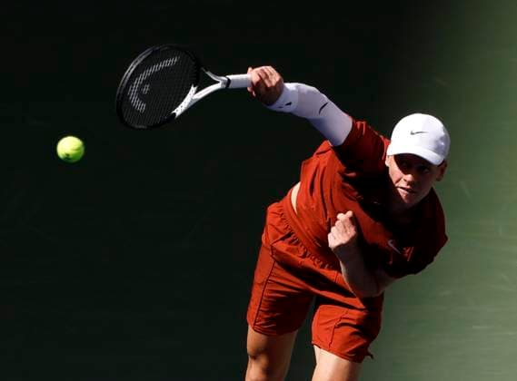 Jannik Sinner of Italy serves to Vit.Kopriva of Czechia in the 3rd set of their first round match in Arthur Ashe Stadium on day 3 at the 2025 US Open Tennis Championship at the USTA Billie Jean King National Tennis Center in New York City on Tuesday, August 26, 2025.  NYP20250826132 JOHNxANGELILLO