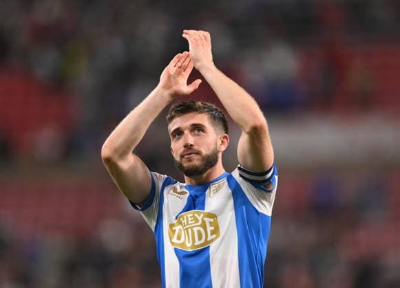 Lynden Gooch of Huddersfield Town celebrates winning the penalty shoot out Sunderland v Huddersfield Town, EFL Carabao Cup, Second Round, Football, Stadium of Light, Sunderland, UK - 26 Aug 2025Sunderland Stadium of Light United Kingdom EDITORIAL USE ONLY No use with unauthorised audio, video, data, fixture lists, club league logos or live services. Online in-match use limited to 120 images, no video emulation. No use in betting, games or single club league player publications.  Copyright: xRichardxLee Shutterstockx 15455838ay