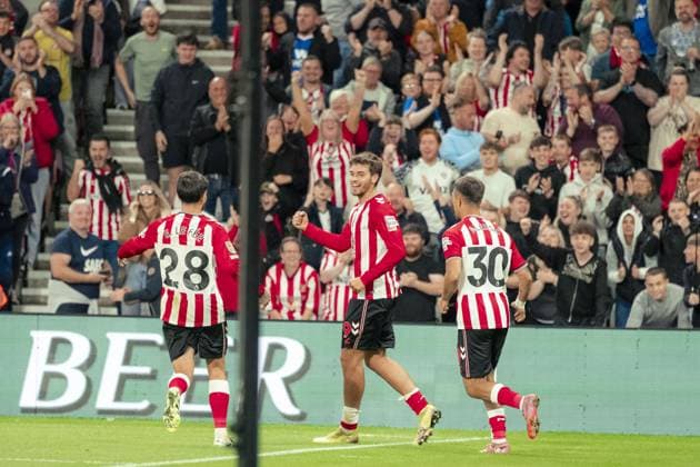SUNDERLAND, ENGLAND - AUG 26: Marc Guiu of Sunderland celebrates after scoring the team s first goal during the Carabao Cup 2024 25 League match between Sunderland and Huddersfield Town at Stadium of Light on August 26th 2025 in Sunderland, England. Copyright: xRichardxCallis SPPx Sportspressphoto_SPR16947