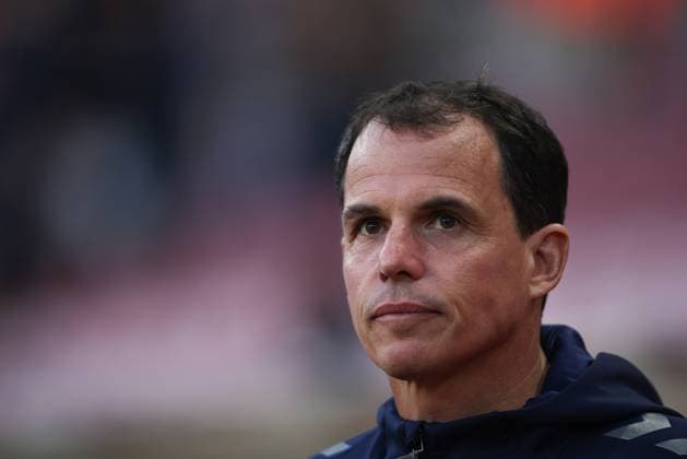 Sunderland v Huddersfield Town - Carabao Cup Second Round Sunderland Head Coach Regis Le Bris is present during the Carabao Cup match between Sunderland and Huddersfield Town at the Stadium Of Light in Sunderland, England, on August 26, 2025. Sunderland Tyne and Wear United Kingdom  Copyright: xMIxNewsx originalFilename:fletcher-sunderla250826_npZBz.jpg