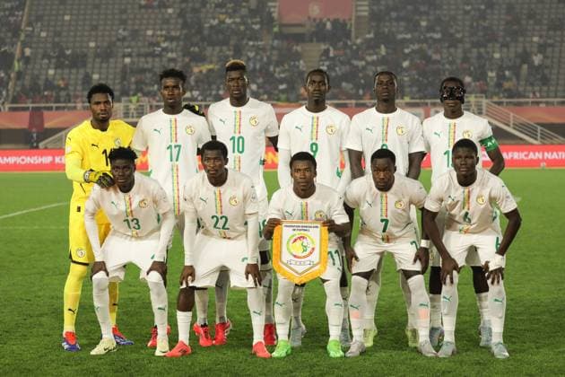 (250827) -- KAMPALA, Aug. 27, 2025 -- Starting players of Senegal line up before the semifinal match between Senegal and Morocco at the African Nations Championship (CHAN) 2024 at Mandela National Stadium in Kampala, capital of Uganda, on Aug. 26, 2025. (Photo by Xinhua) (SP)UGANDA-KAMPALA-CHAN 2024-SEMIFINALS-MOROCCO VS SENEGAL HajarahxNalwadda 