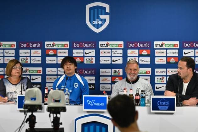 Genk s Junya Ito and Genk s head coach Thorsten Fink pictured at a press conference, PK, Pressekonferenz of Belgian soccer team KRC Genk, in Genk on Wednesday 27 August 2025. The team will play the Polish team KKS Lech Poznan on Thursday, on the second leg of play-offs of the Europa League tournament. JOHAN EYCKENS JohanxEyckens  x132553542x