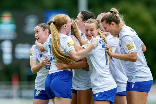 UEFA Women s Champions League Second Qualifying Round Semi-Final, Sportpark Schreurserve, Enschede, The Netherlands 27 8 2025 Athlone Town vs Breidablik Israela Groves of Athlone Town AFC celebrates after scoring the team™s first goal Israela Groves celebrates after scoring the team™s first goal 27 8 2025  Copyright: x INPHO FrankxUijlenbroekx FU1_6634 20250827