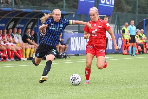 Henrietta Csiszar and Nea Lehtola during SK Brann vs Inter - FC Internazionale, UEFA Champions League Women football match in Milan, Italy, August 27 2025  Copyright: xRobertaxCorradin IPAxSportx xipa-agency.netx xx IPA_63393665 IPA_Agency_IPA63393665