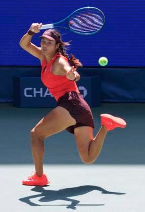 August 27, 2025, Flushing Meadows, New York, USA: Emma Raducanu hits a forehand during a match against Janice Tjen on Day 4 of the 2025 US Open at USTA Billie Jean King National Tennis Center on Wednesday August 27, 2025 in the Flushing neighborhood of the Queens borough of New York City. JAVIER ROJAS PI Flushing Meadows USA - ZUMAp124 20250827_zaa_p124_012 Copyright: xJavierxRojasx