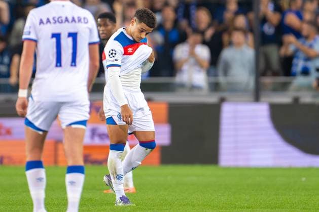 2025-08-27 Club Brugge v Rangers - UEFA Champions League Play-offs Round Second Leg BRUGGE, BELGIUM - AUGUST 27: Max Aarons of Rangers looks dejected after his red card during the UEFA Champions League Play-offs Round Second Leg match between Club Brugge and Rangers at Jan Breydel Stadium on August 27, 2025 in Brugge, Belgium. Brugge Jan Breydel Stadium Belgium Content not available for redistribution in The Netherlands directly or indirectly through any third parties. Copyright: xJorisxVerwijstx