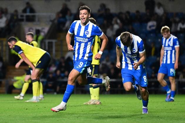 Oxford United v Brighton and Hove Albion EFL Cup 27 08 2025. GOAL Brighton and Hove Albion forward Stefanos Tzimas scores a goal and celebrates 0-5 during the EFL Cup match between Oxford United and Brighton and Hove Albion at the Kassam Stadium, Oxford, England on 27 August 2025. Oxford Kassam Stadium Oxfordshire England Editorial use only DataCo restrictions apply See www.football-dataco.com , Copyright: xDennisxGoodwinx PSI-22704-0035