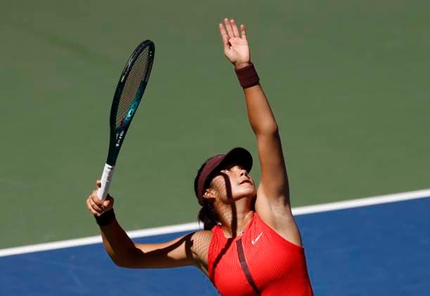 Emma Raducanu of United Kingdom serves to Janice Tjen of Indonesia in Louis Armstrong Stadium in the first set of their second round match on day 4 at the 2025 US Open Tennis Championship at the USTA Billie Jean King National Tennis Center in New York City on Wednesday, August 27, 2025. Raducanu defeated Tjen in straight sets.  NYP20250827112 JOHNxANGELILLO