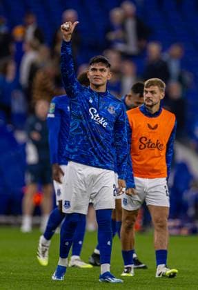Football - Football League Cup - 2nd Round - Everton FC v Mansfield Town FC LIVERPOOL, ENGLAND - Wednesday, August 27, 2025: Everton s Carlos Alcaraz celebrates after the Football League Cup 2nd Round match between Everton FC and Mansfield Town FC at Bramley-Moore Dock. Everton won 2-0. (Photo by David Rawcliffe Propaganda) LIVERPOOL Bramley-Moore Dock MERSEYSIDE ENGLAND  Copyright: xDavidxRawcliffex P2025-08-27-Everton_Mansfield-77