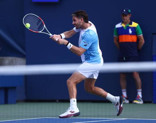 2025 US Open Tennis Championships, Day Four, Billy Jean-King Tennis Centre, Flushing Meadows, New York, USA, 27 08 2025 Cameron Norrie (GBR) in action during his second round match against Francisco Comesana (ARG) in the 2025 US Open at Flushing Meadows New York Billy Jean King Tennis Centre, Flushing Meadows New York USA Copyright: xMarkxGreenwoodx