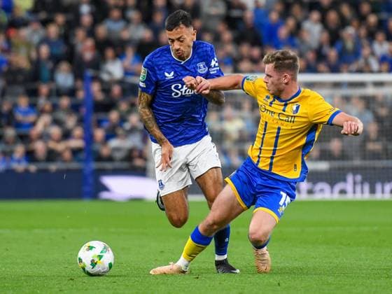 Everton v Mansfield Town Carabao Cup Jamie McDonnell and Dwight McNeil of Everton battles for the ball during the Carabao Cup Second Round match at the Hill Dickson Stadium, Liverpool UK Newspapers OUT Copyright: xKarlxVallantinex FIL-22149-0080
