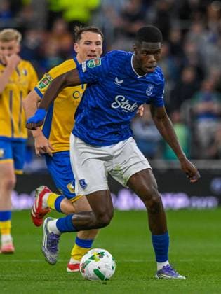Everton v Mansfield Town Carabao Cup Youssef Chermiti of Everton during the Carabao Cup Second Round match at the Hill Dickson Stadium, Liverpool UK Newspapers OUT Copyright: xKarlxVallantinex FIL-22149-0086