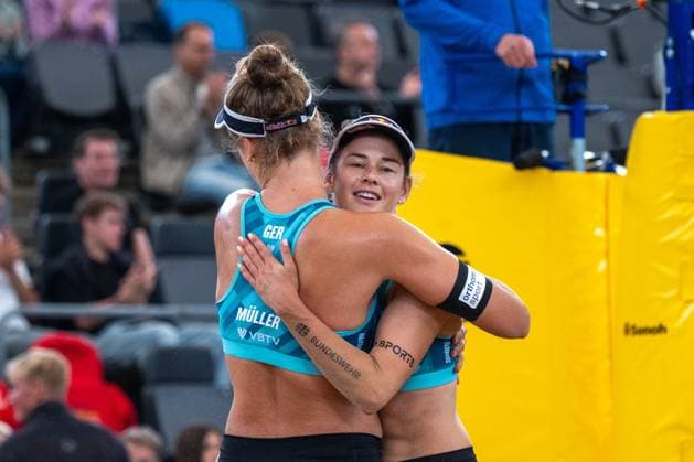 RECORD DATE NOT STATED Beach Pro Tour - Elite 16 Hamburg, 28.08.2025 Cinja Tillmann (Player No. 2, GER), Svenja Müller (Player No. 1; Beach Pro Tour - Elite 16 Hamburg am 28.08.2025 Copyright: xBEAUTIFULxSPORTS PeterxWeberx