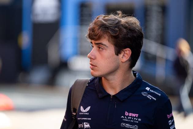Franco Colapinto (BWT Alpine F1 Team, Argentinien, 43) schaut zur Seite, NED, Formel 1 Weltmeisterschaft, Heineken Grand Prix der Niederlande, Circuit Zandvoort, Media Day, Saison 2025, 28.08.2025 NED, Formel 1 Weltmeisterschaft, Heineken Grand Prix der Niederlande, Circuit Zandvoort, Media Day, Saison 2025, 28.08.2025 Zandvoort Copyright: xEibner-Pressefoto Memmlerx EP_MMR