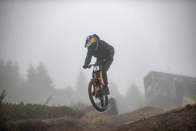 Whoop UCI Downhill Worldcup Les Gets VERMETTE Asa FRAMEWORKS RACING 5DEVat Whoop UCI Downhill Worldcup Les Gets , 28.08.2025,in Les Gets ,FRA Foto: Sebastian Sternemann