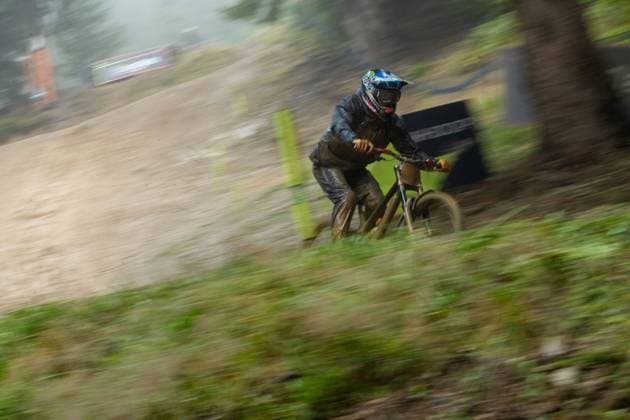 Whoop UCI Downhill Worldcup Les Gets WILLIAMS Jordan * SPECIALIZED GRAVITYat Whoop UCI Downhill Worldcup Les Gets , 28.08.2025,in Les Gets ,FRA Foto: Sebastian Sternemann