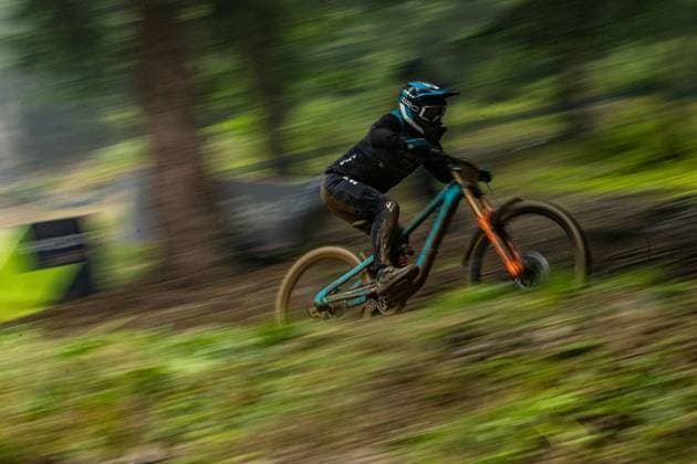 Whoop UCI Downhill Worldcup Les Gets WILLIAMSON Jonty YETI FOX FACTORY RACE TEAMat Whoop UCI Downhill Worldcup Les Gets , 28.08.2025,in Les Gets ,FRA Foto: Sebastian Sternemann