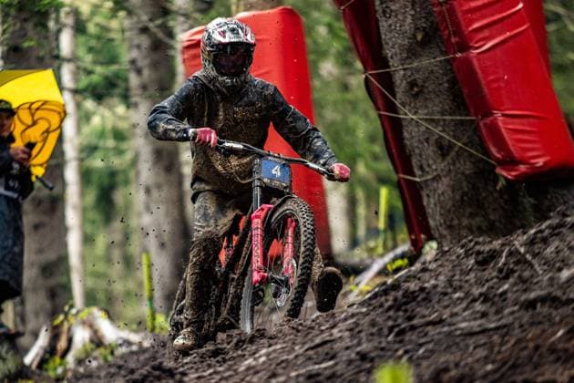 Whoop UCI Downhill Worldcup Les Gets PIERRON Amaury COMMENCAL MUC-OFF BY RIDING ADDICTIONat Whoop UCI Downhill Worldcup Les Gets , 28.08.2025,in Les Gets ,FRA Foto: Sebastian Sternemann