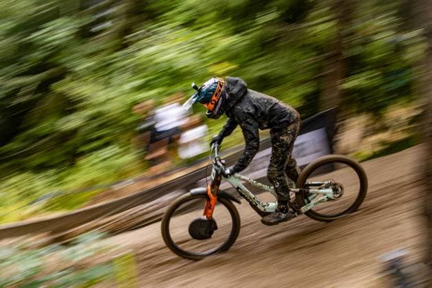 Whoop UCI Downhill Worldcup Les Gets INTROZZI Stefano at Whoop UCI Downhill Worldcup Les Gets , 28.08.2025,in Les Gets ,FRA Foto: Sebastian Sternemann