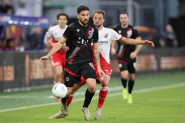 Duje Dujmovic of Zrinjski with David Min of FC Utrecht during the match FC Utrecht - Zrinjski at the Galgenwaard for the Europa League (play-off) season 2024-2025 in Utrecht, Netherlands on 28 august 2025, (photo by Peter Lous EYE4images DeFodi Images)